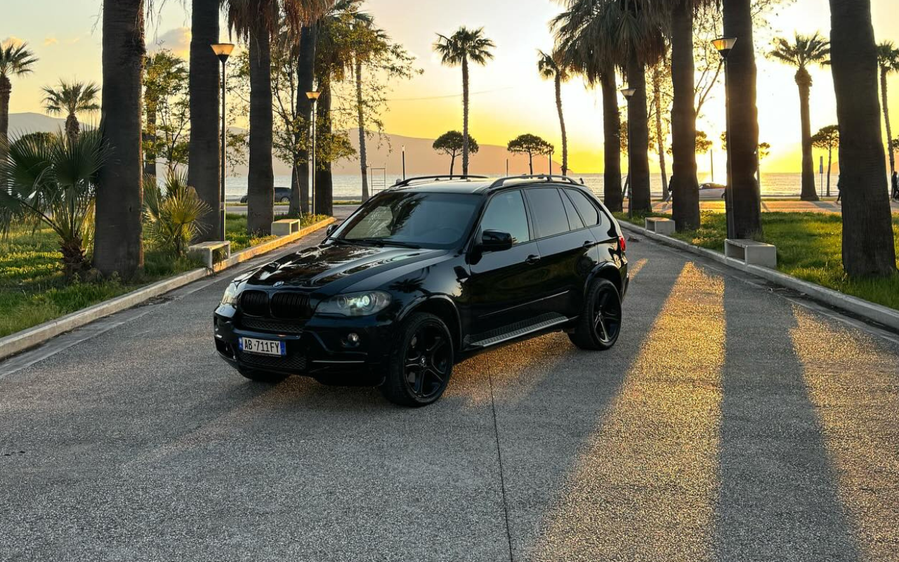 BMW X5 – Lukas Rental Vlorë