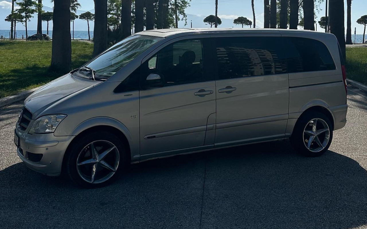Mercedes Viano – Lukas Rental Vlore